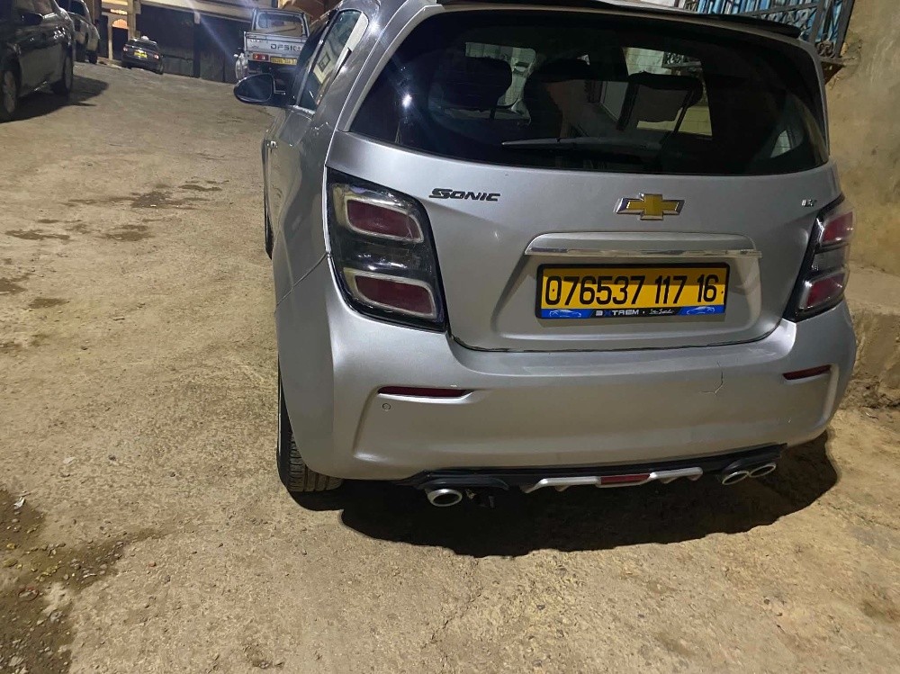 Chevrolet Sonic - 11