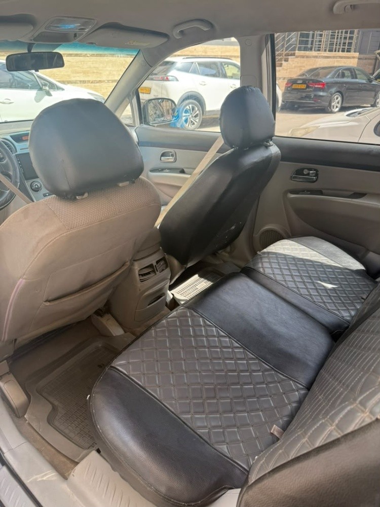 kia carens 3 2.0 hdi 110 - 10