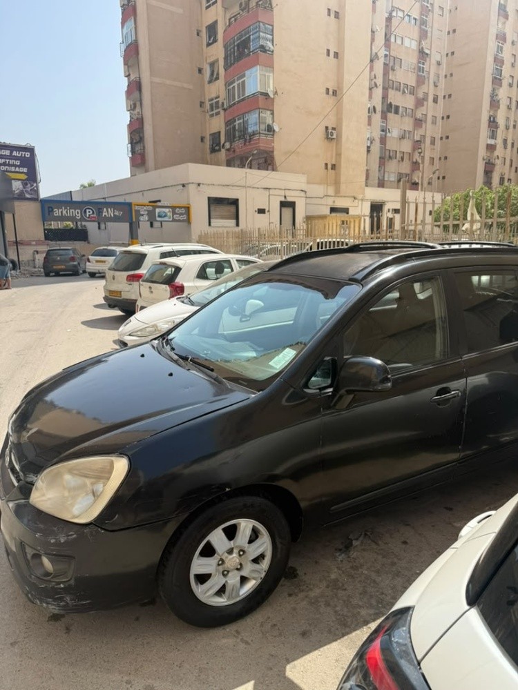 kia carens 3 2.0 hdi 110 - 9