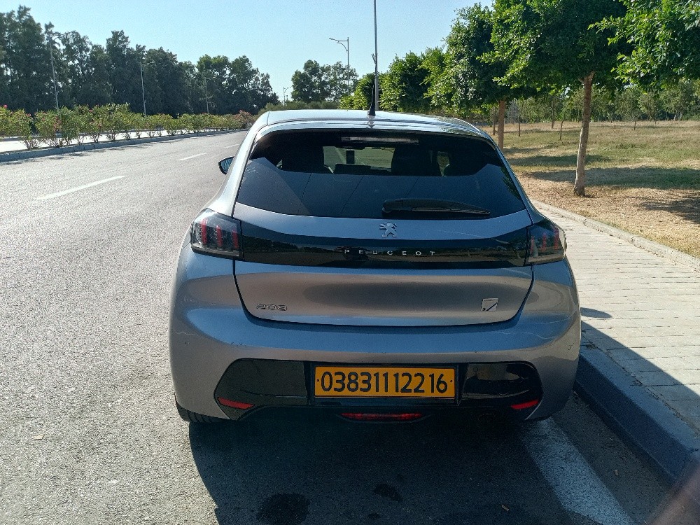 208 GT - 3