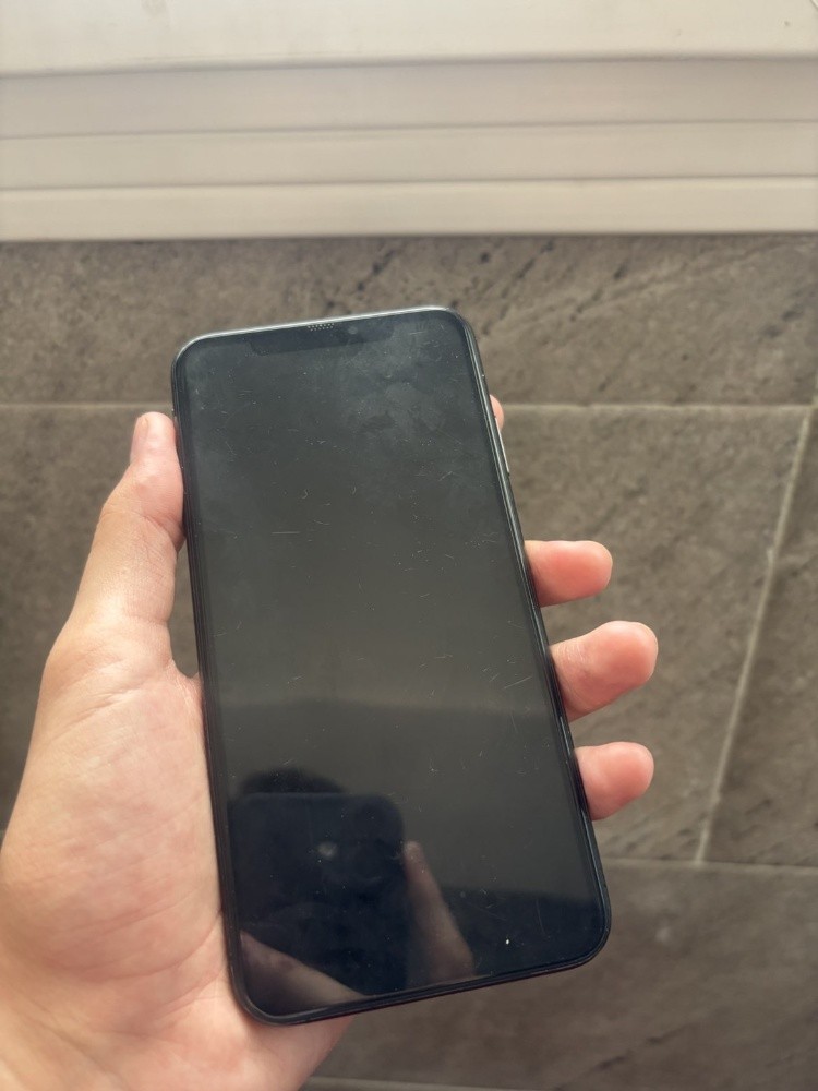 iphone xs max - 3
