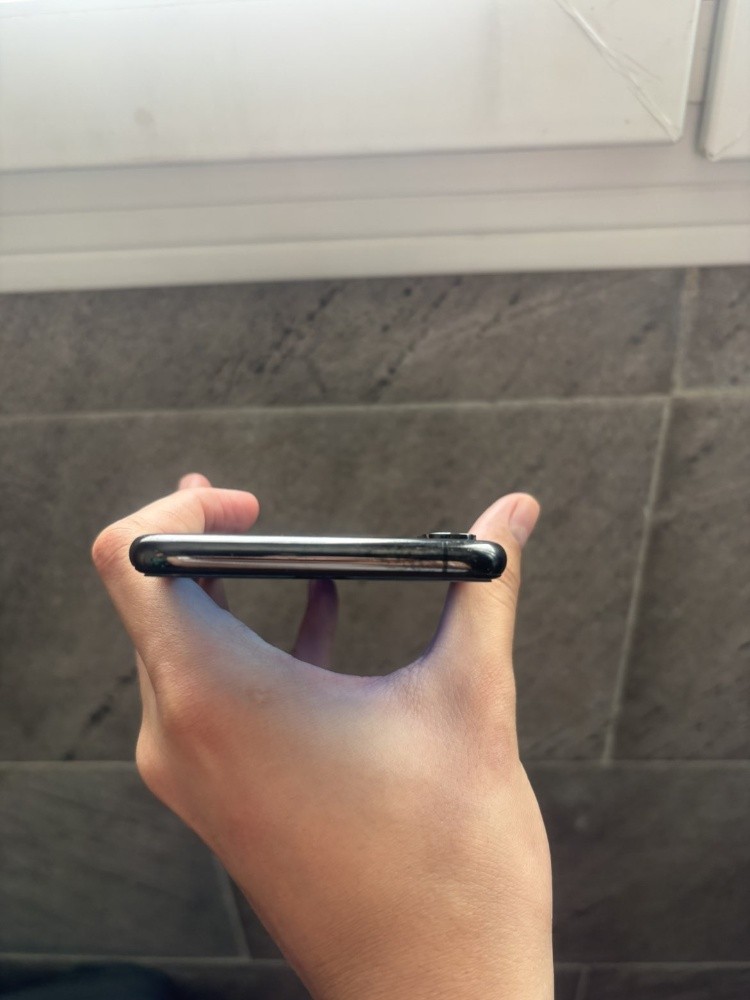 iphone xs max - 4