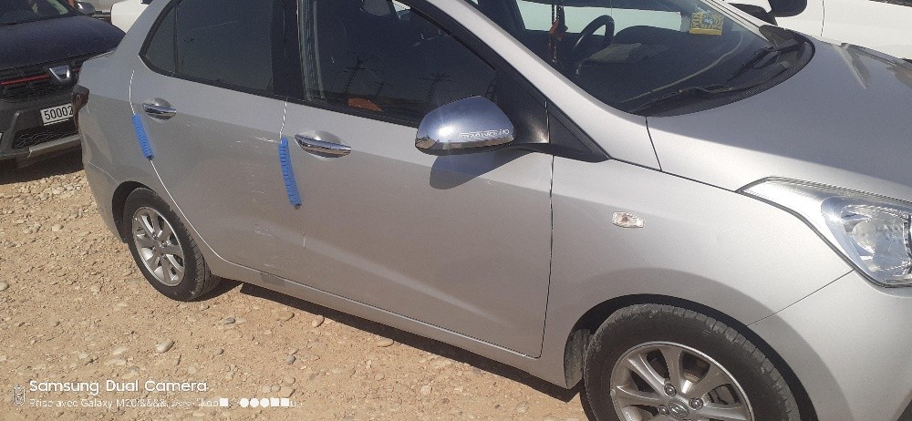 grand i10 - 4