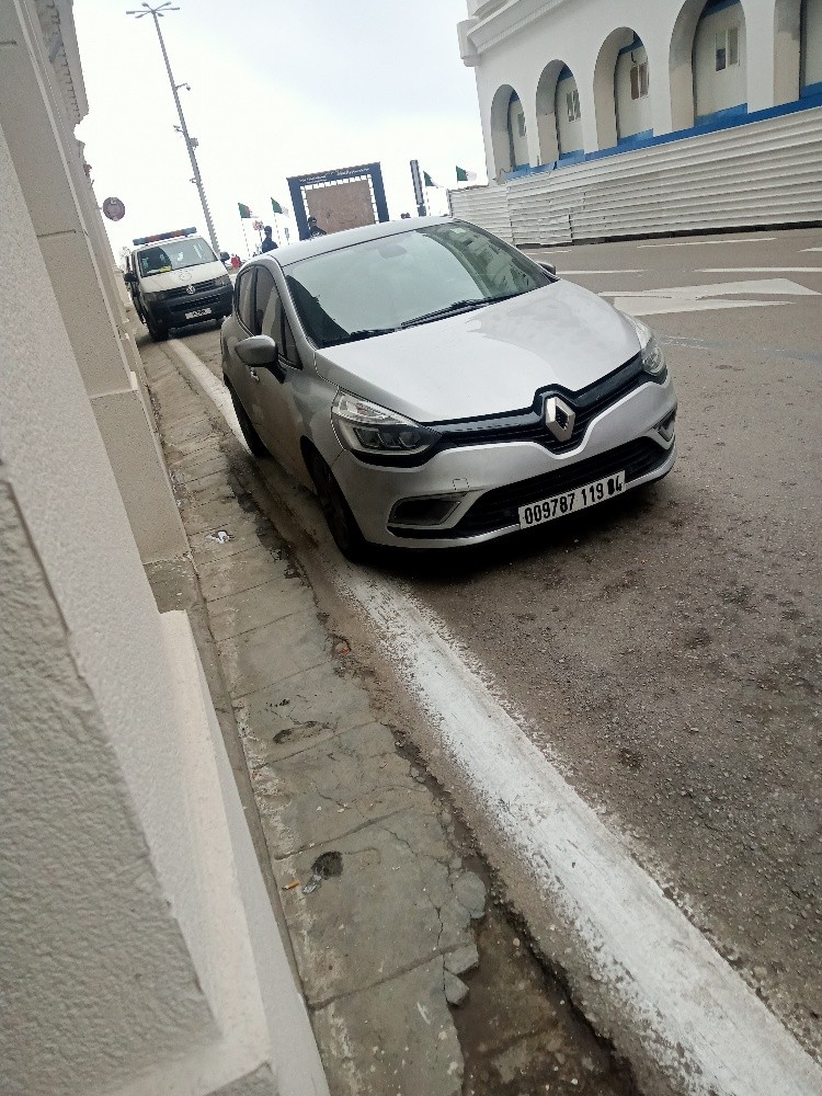 clio 4 gtline - 12