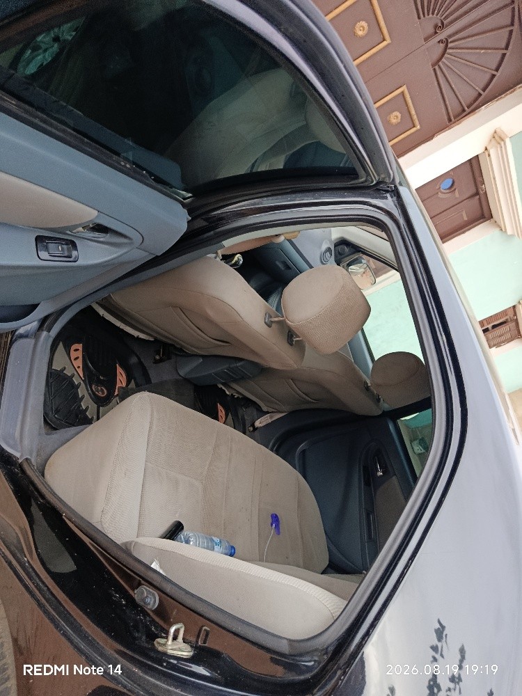 سياره  ايصونص 1.5 - 6