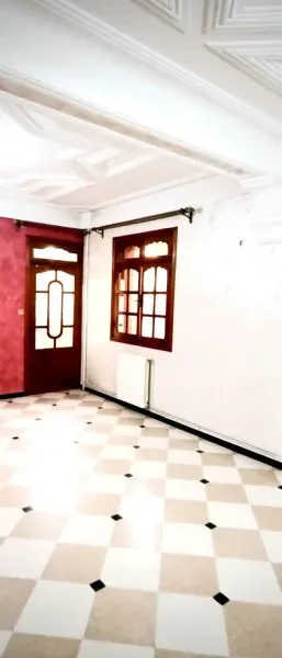 كراء شقة طابق فيلا 6 غرف - 1