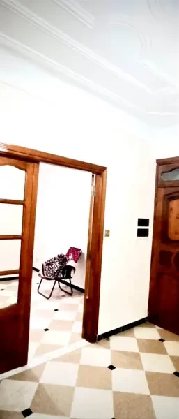كراء شقة طابق فيلا 6 غرف - 3