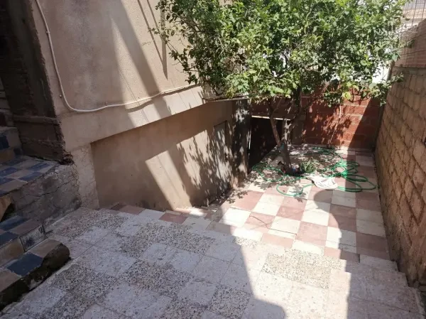 بيع منزل 4 غرف - 1