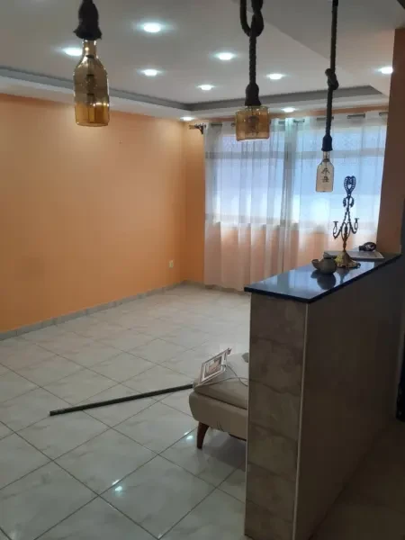 كراء شقة طابق فيلا 4 غرف - 1