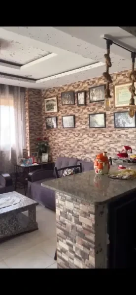 بيع شقة 4 غرف - 1