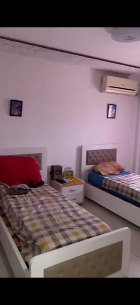 بيع شقة 4 غرف - 2