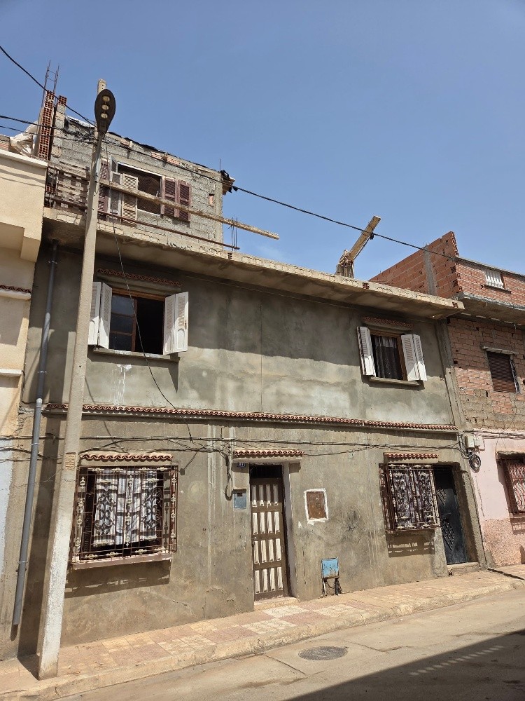 للبيع منزل في بني صاف - 2