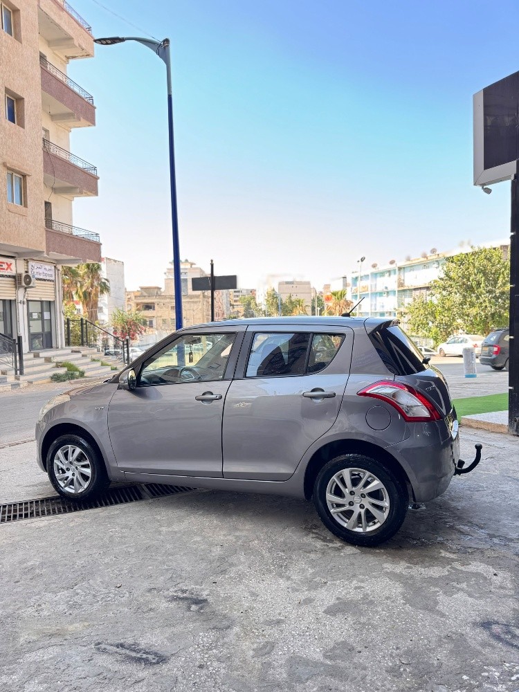 swift Suzuki - 2