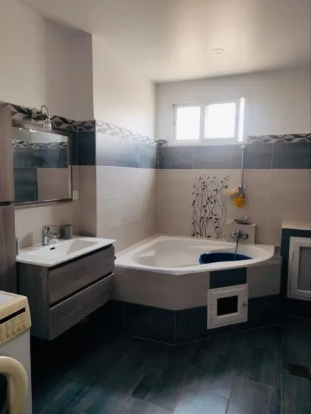 Location Appartement Niveau f3 - 1