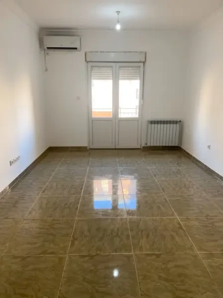Location Appartement F4 Alger - 1