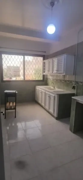 كراء شقة طابق فيلا 3 غرف - 1