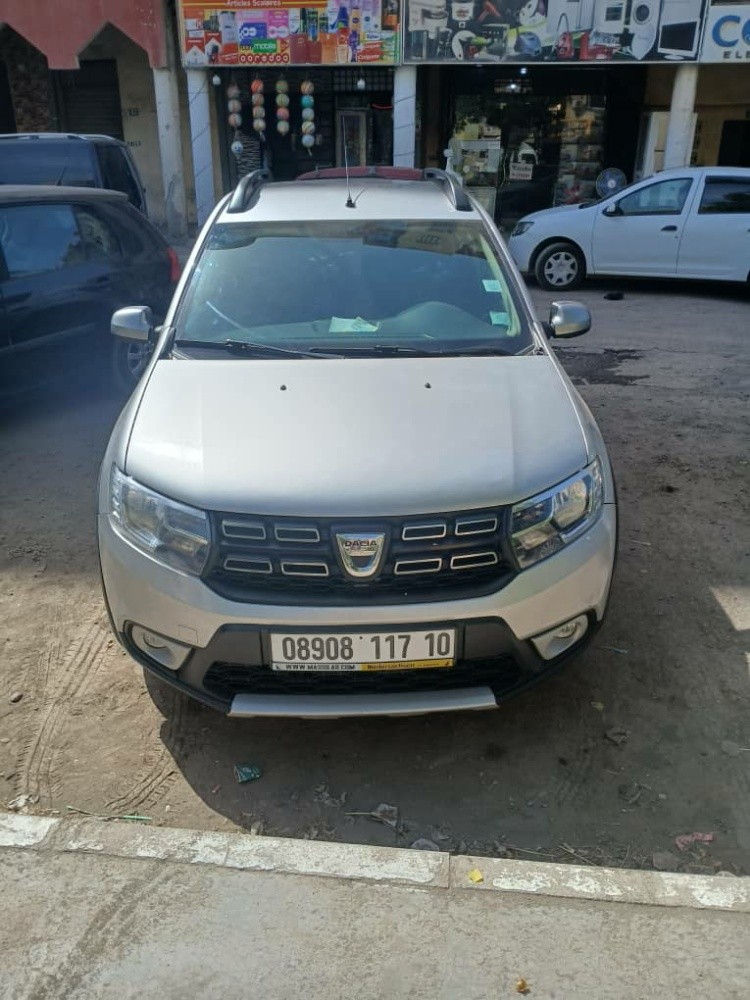 Dacia sandero - 1