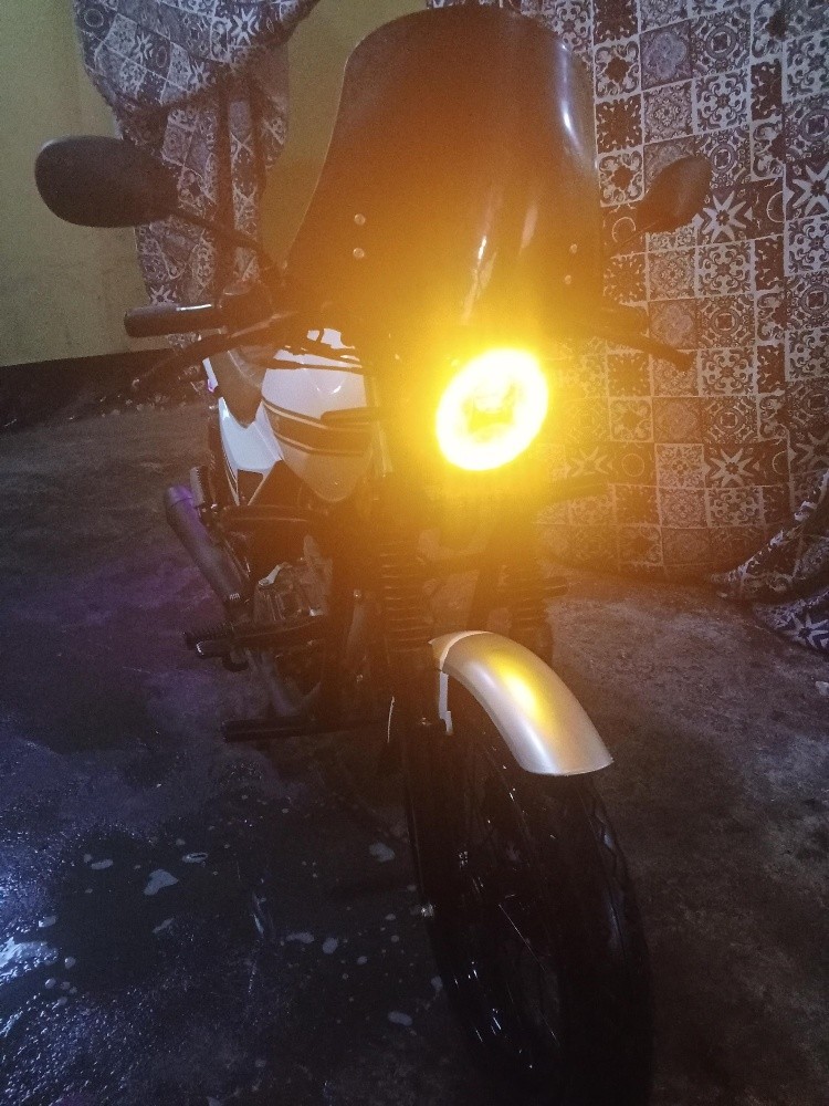 Moto - 1