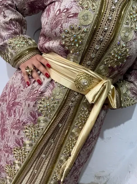 Caftan élégant à vendre Très joli - 1