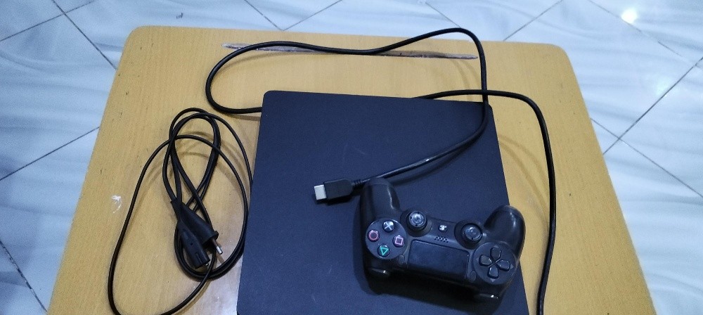 ps4 slim online - 1