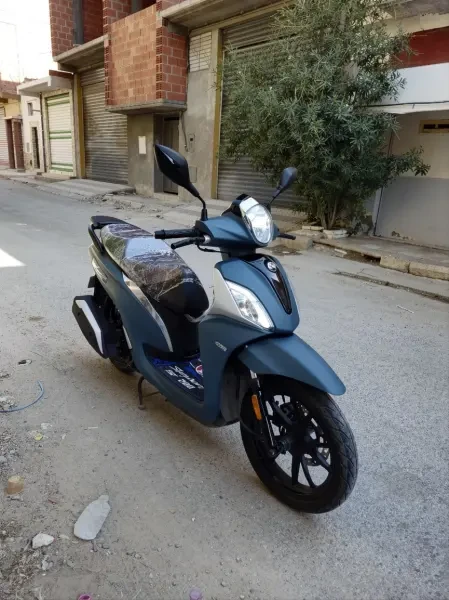 Sym St200 - 1
