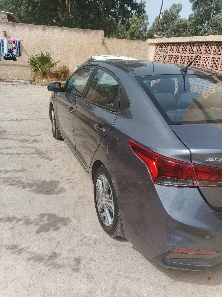Hyundai - 4