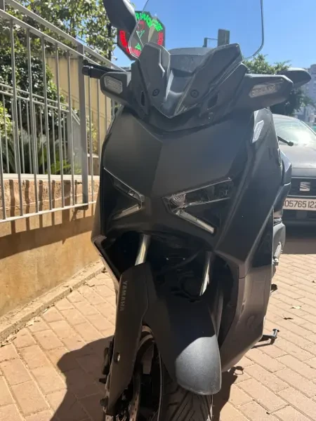 Yamaha X max 2025 - 1