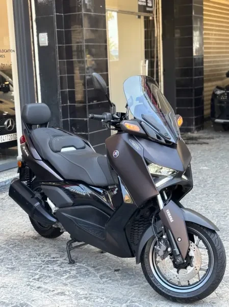 YAMAHA X-MAX 2025 - 1