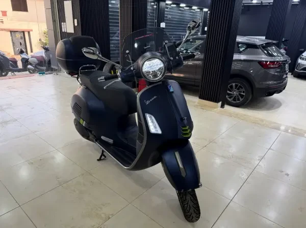 Piaggio Vespa 2024 - 1