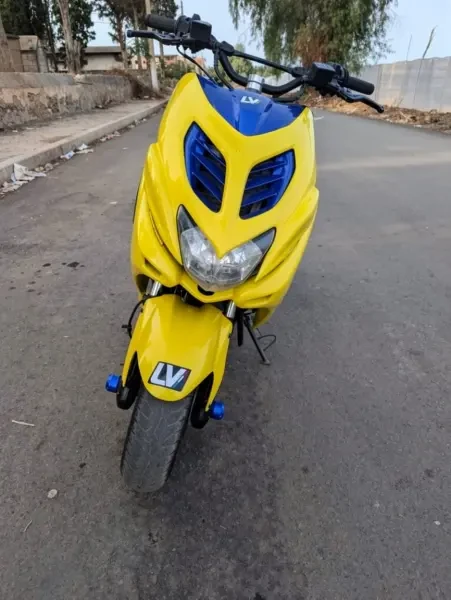 Yamaha Nitro mbk 50cc 2015 - 1