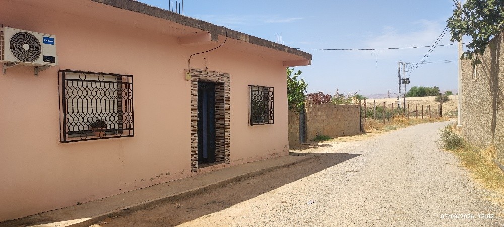 قطعة أرض بالإضافة إلى مسكنين - 3