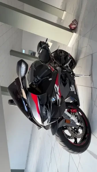 BMW S1000 RR 2021 - 1