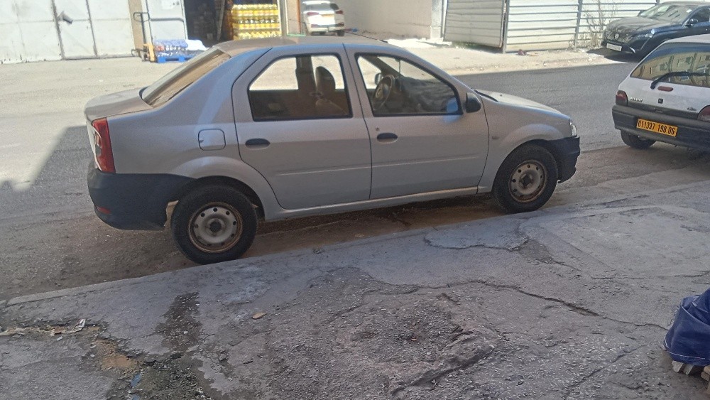 Dacia Logan - 5