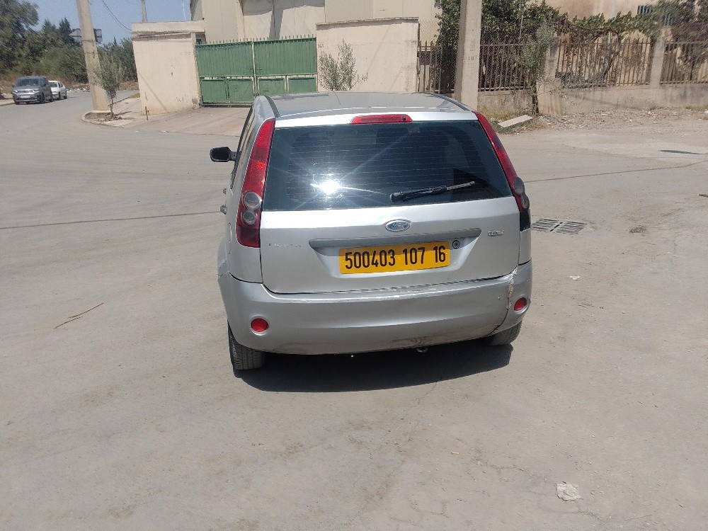 Ford fiesta - 6