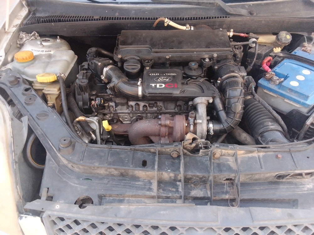 Ford fiesta - 8