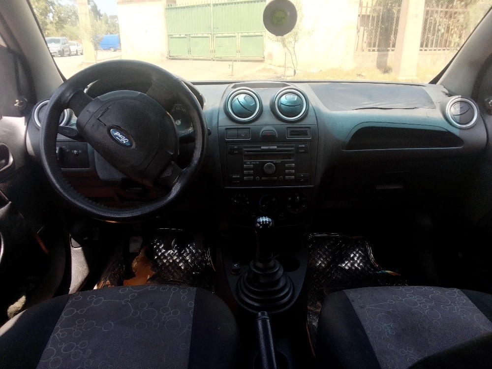 Ford fiesta - 1