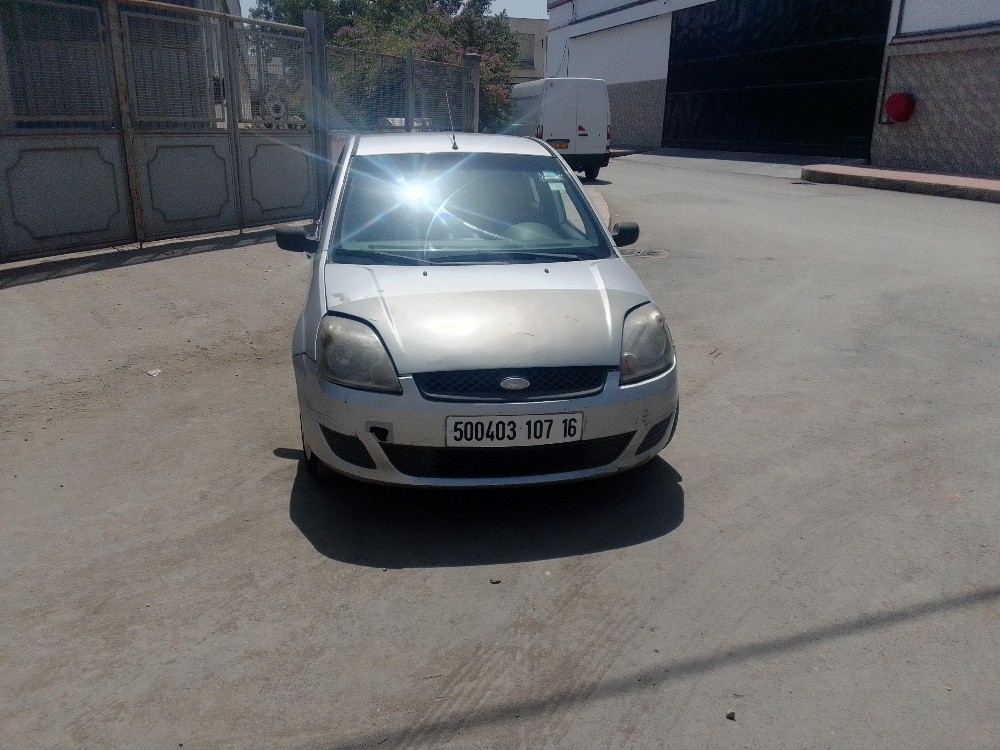 Ford fiesta - 4
