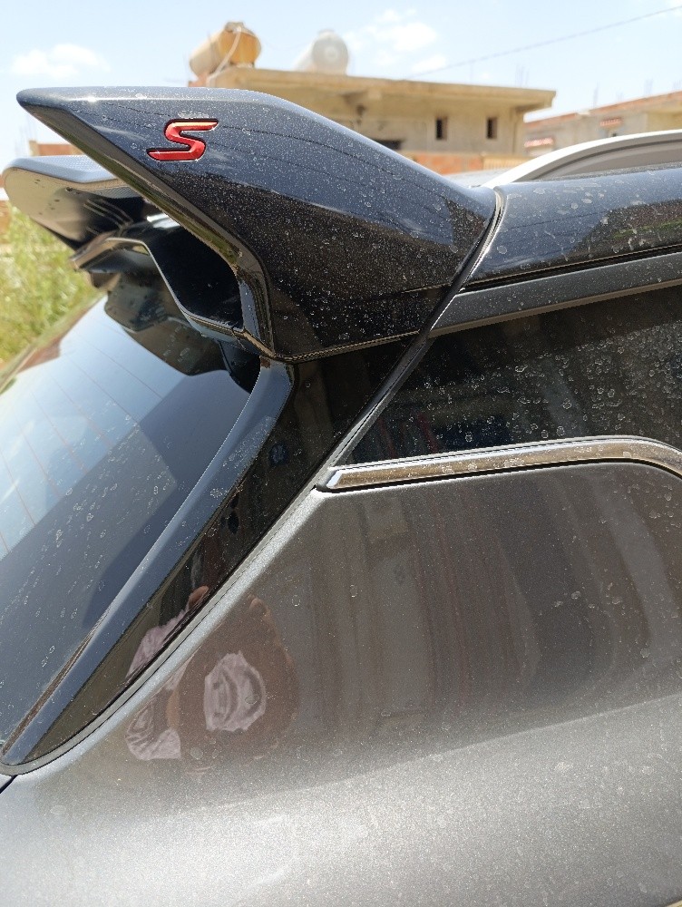 geely coolray - 3