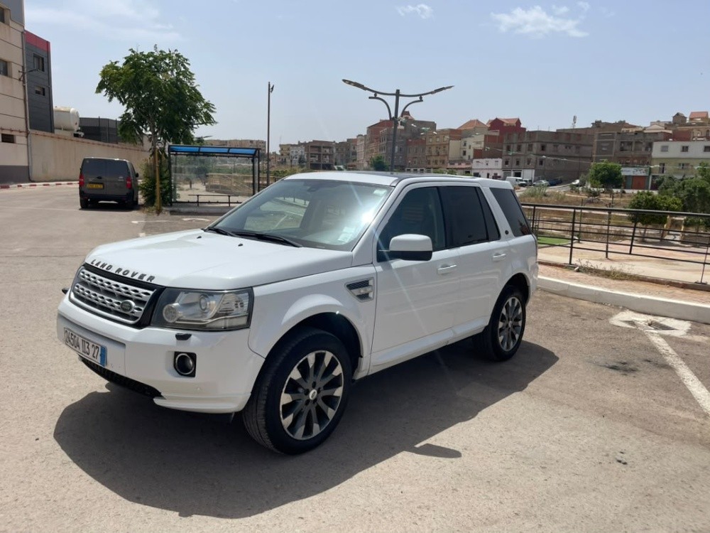 Land Rover  - 1