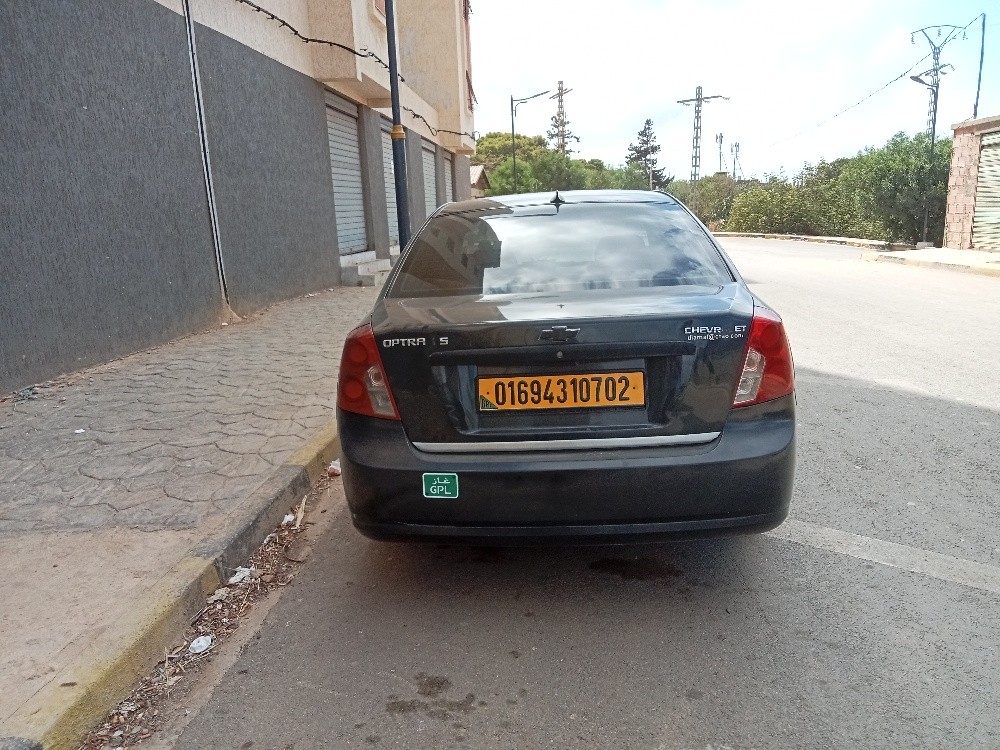 chevrolet optra - 6