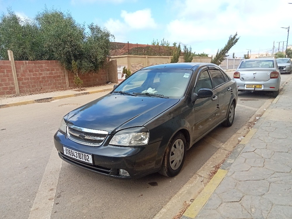 chevrolet optra - 7