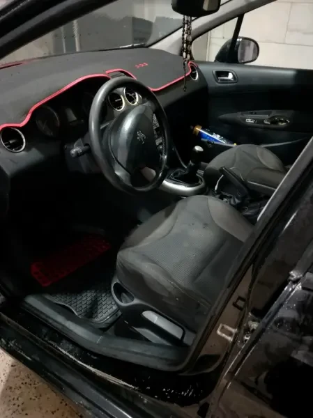 Peugeot 308 2009 Premium - 2