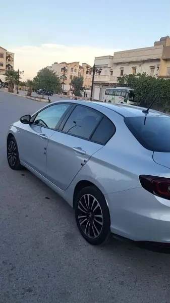 Fiat Tipo Sedan 2023 Life - 1