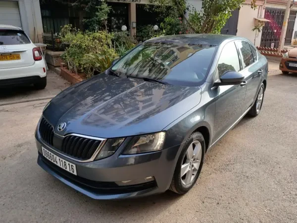 Skoda Octavia 2018 Ambition - 1