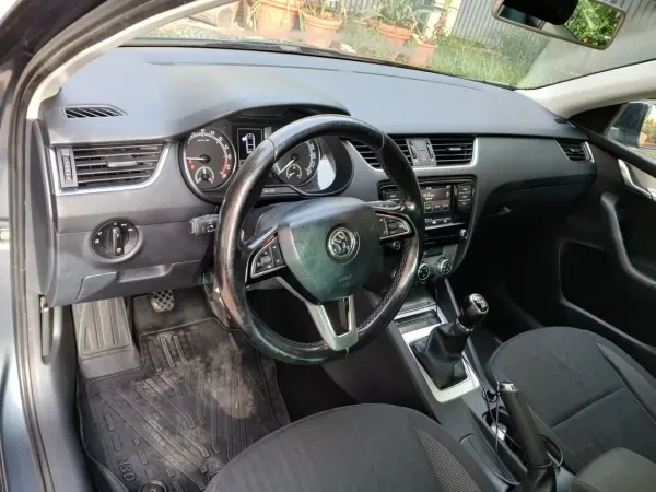 Skoda Octavia 2018 Ambition - 4
