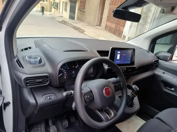 Fiat Doblo 2023 Talyani - 3