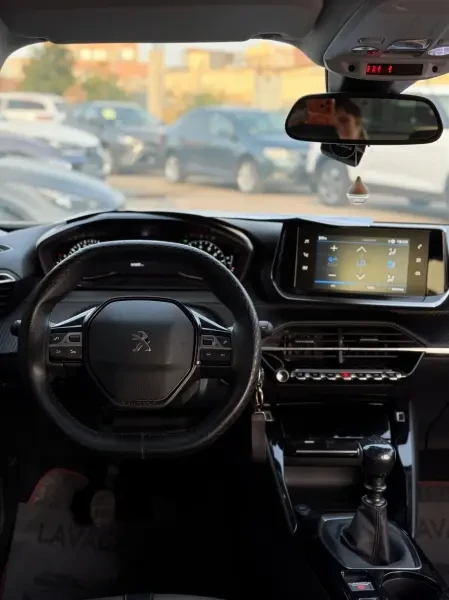 Peugeot 2008 2022 - 2
