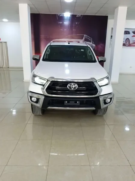 Toyota Revo 2026 - 4