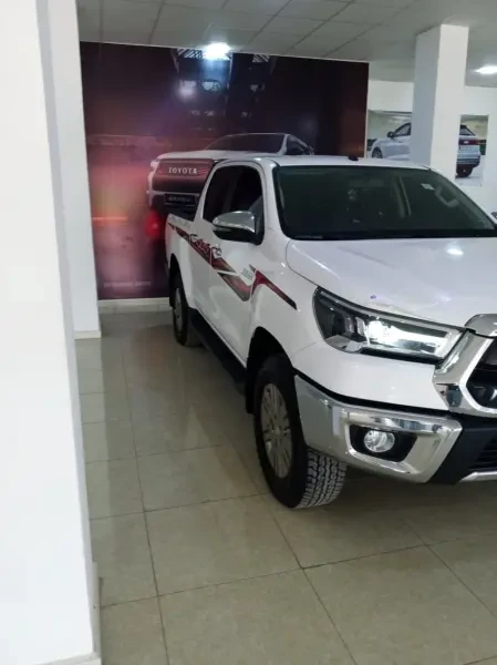 Toyota Revo 2026 - 3