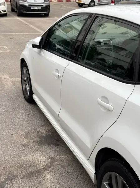 Volkswagen Polo 2017 Bleumotion - 2